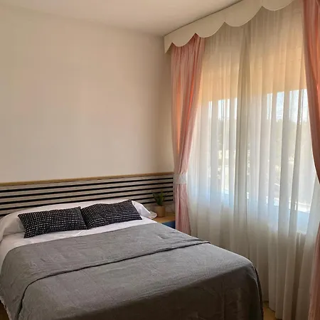 Isabel Sitges, Rocamar Villa Sant Pere De Ribes